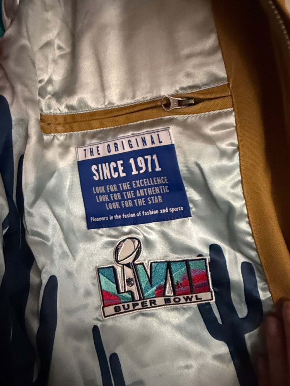 NWT Official Super Bowl LVII Mustard Bomber Jacket SIZE XL - Picture 4 of 8